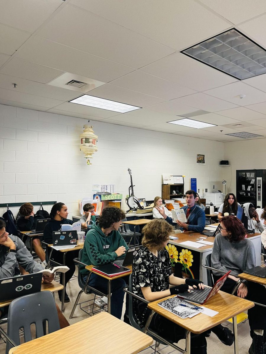 Mr. Scott teaches his 1st block English 10 Honors class. Photo provided by Thomas Scott.